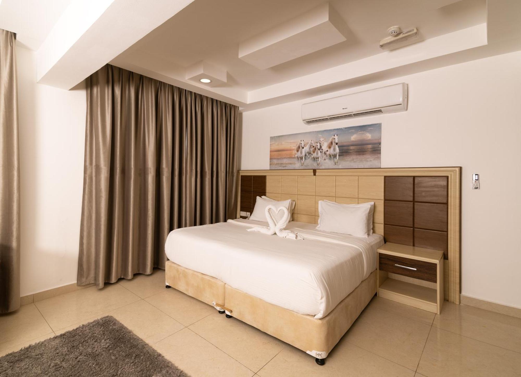 Diamond Star Hotel فندق النجمة الماسية スィーブ エクステリア 写真
