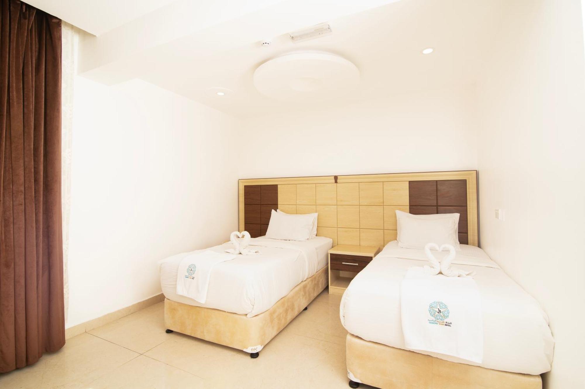 Diamond Star Hotel فندق النجمة الماسية スィーブ エクステリア 写真