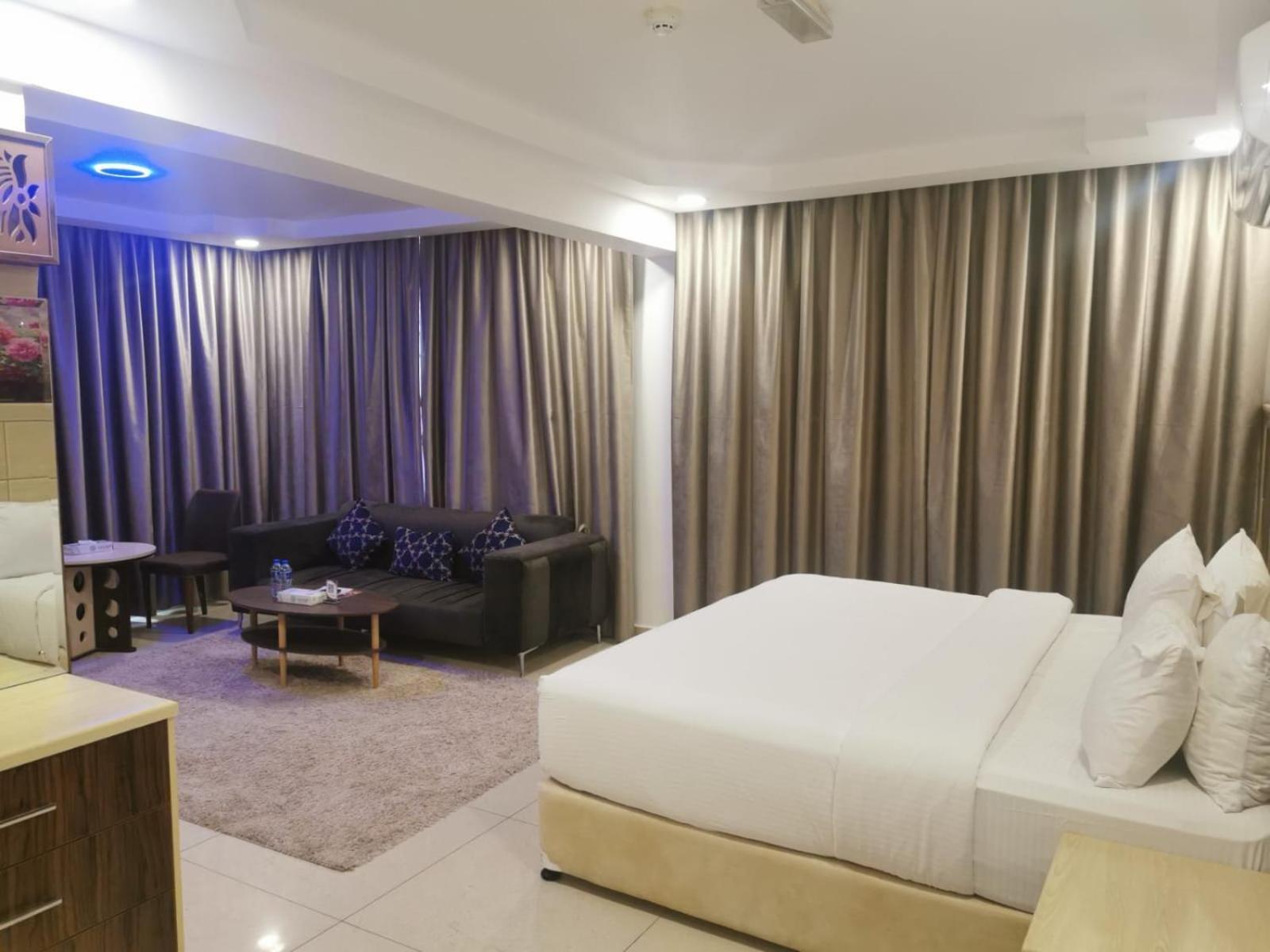 Diamond Star Hotel فندق النجمة الماسية スィーブ エクステリア 写真