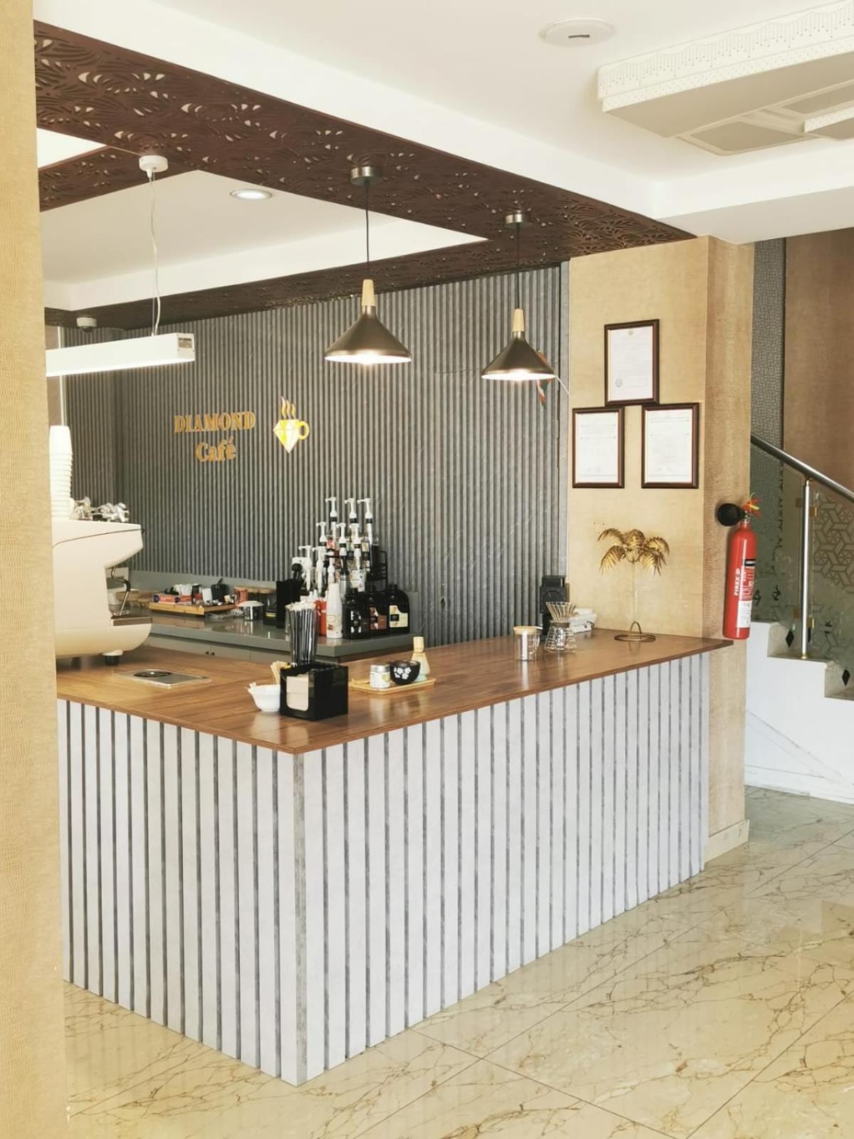 Diamond Star Hotel فندق النجمة الماسية スィーブ エクステリア 写真